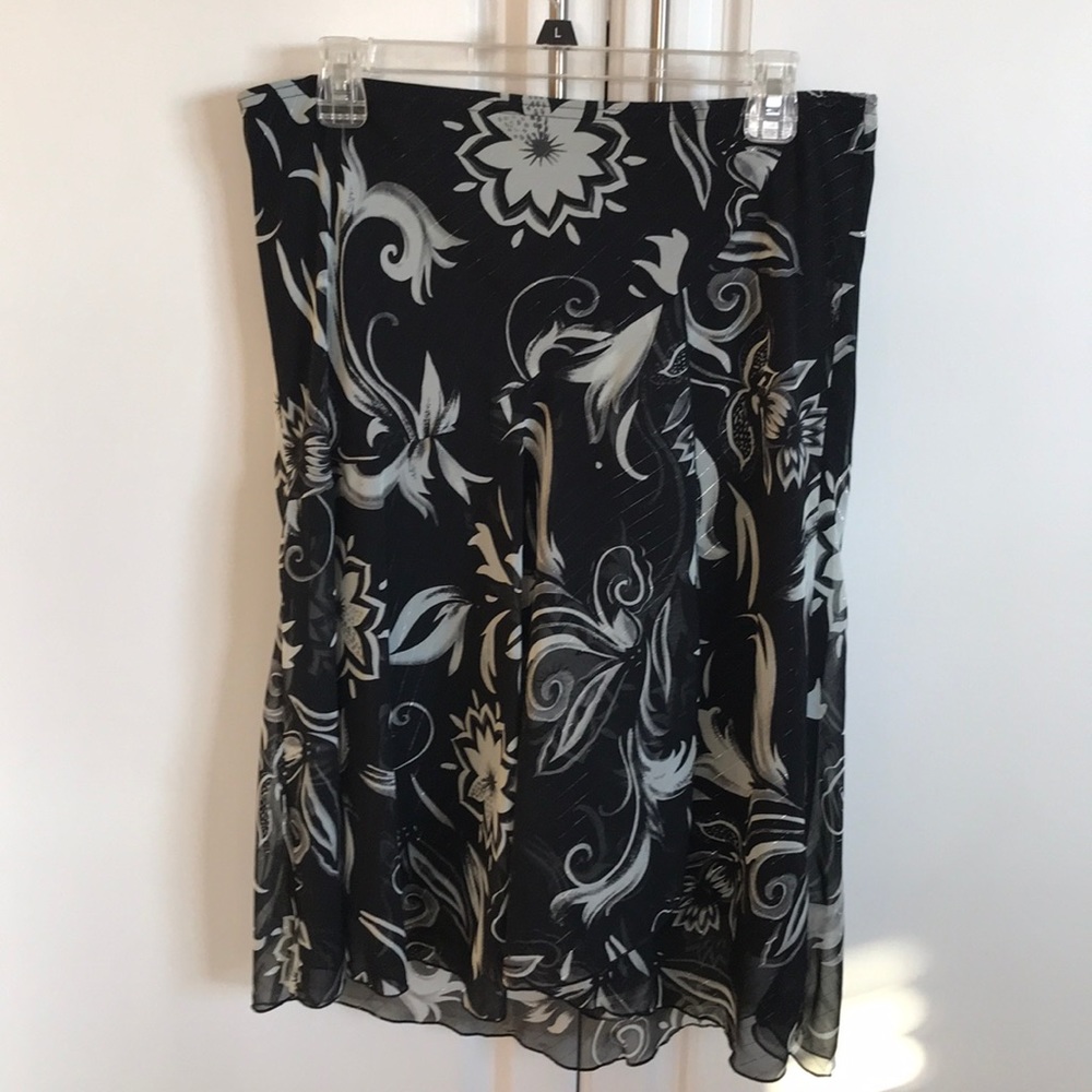 Flowly dressy skirt